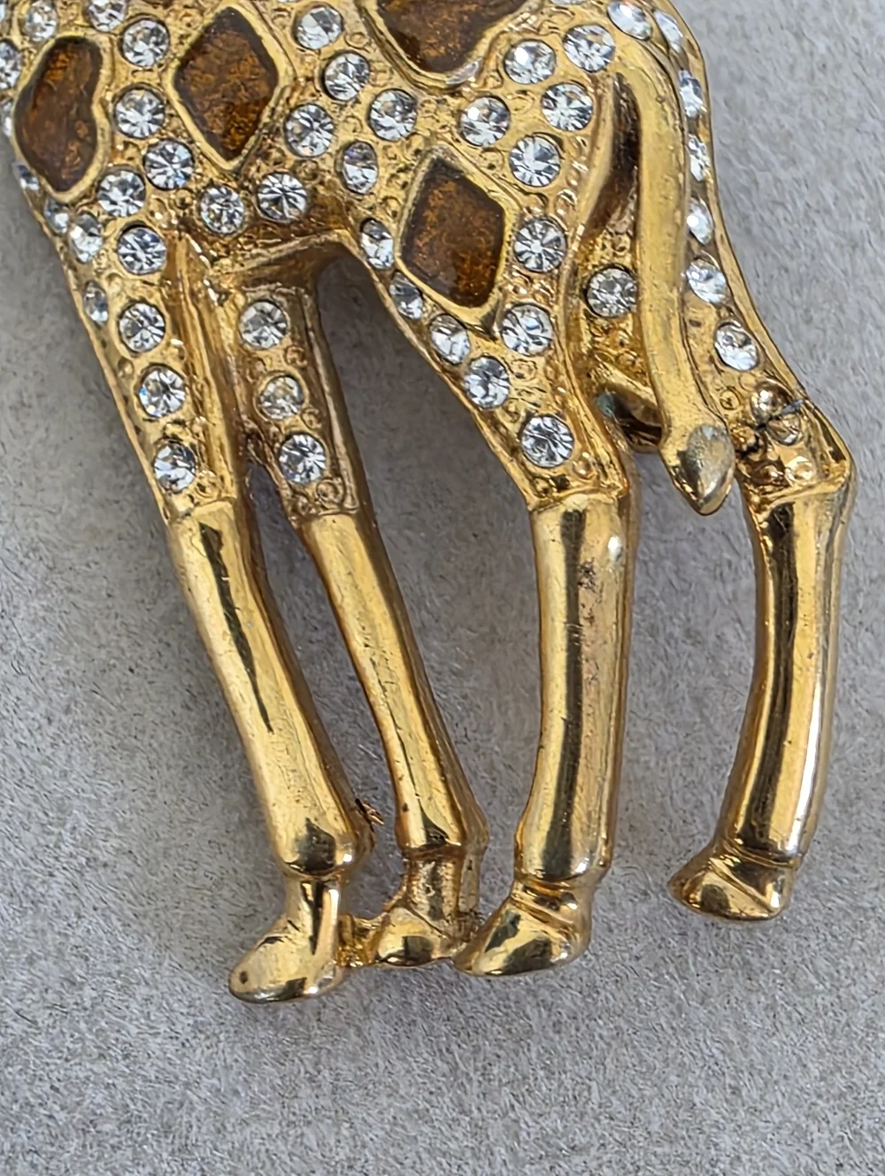 Vintage 80s Gold Giraffe Brooch Pin